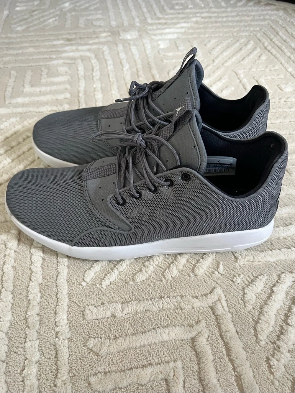 Nike Air Jordan Eclipse Men’s Size 9.5 Grey & White Mesh Sneakers 724010-005
